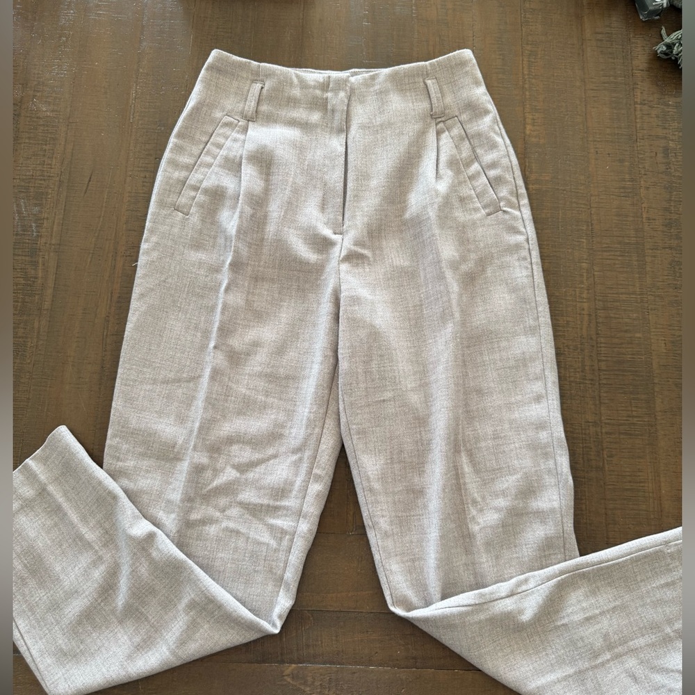 Dynamite Beige Pants - Picture 2 of 5